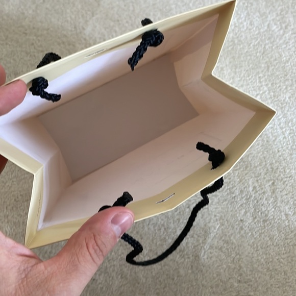 Jo Malone shopper - Picture 11 of 11